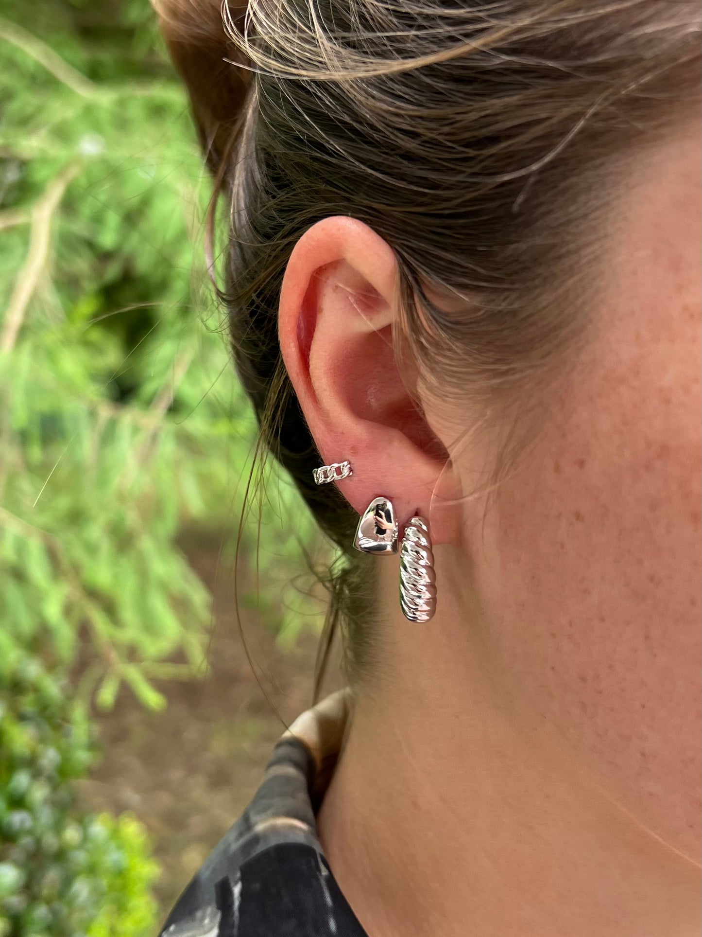 Margot Hoops in SILVER